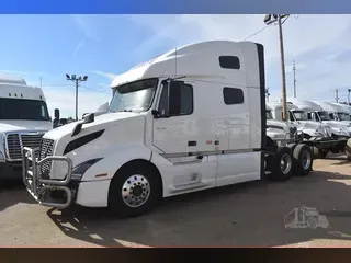 2019 VOLVO VNL64T760