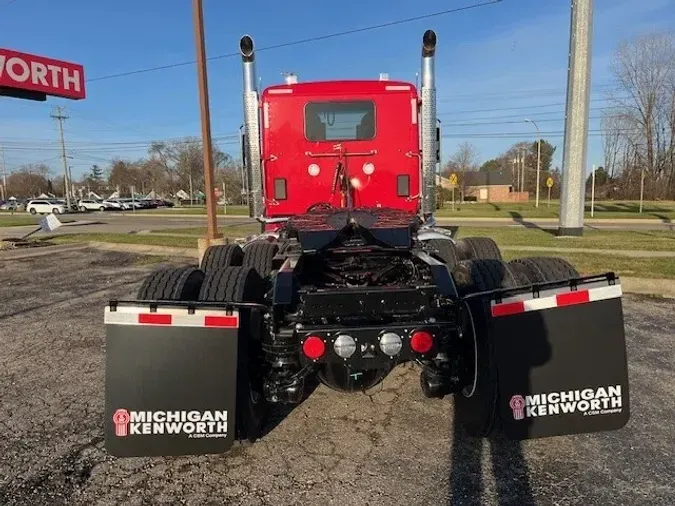 2026 Kenworth T880