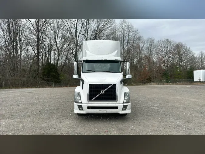 2015 Volvo VNL300