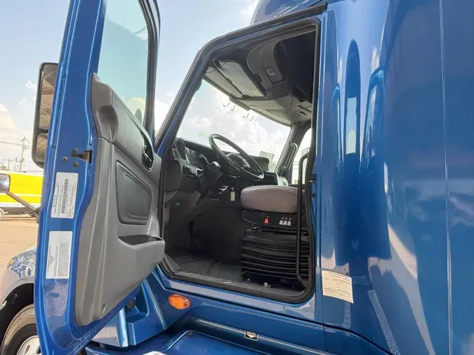 2020 International LT625