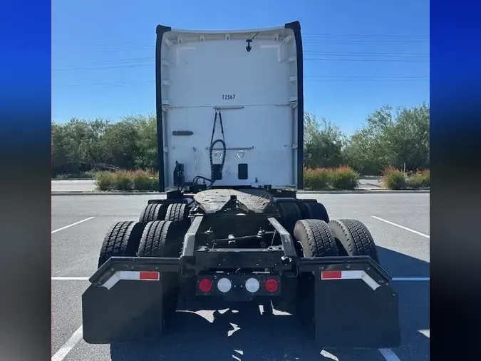 2022 Kenworth T68025e4d502356f06ed74d31a03fe6fabaf