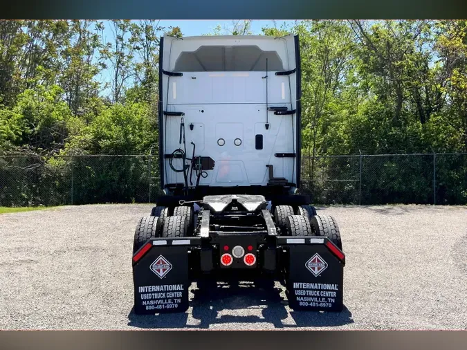 2022 INT LT625 6x4