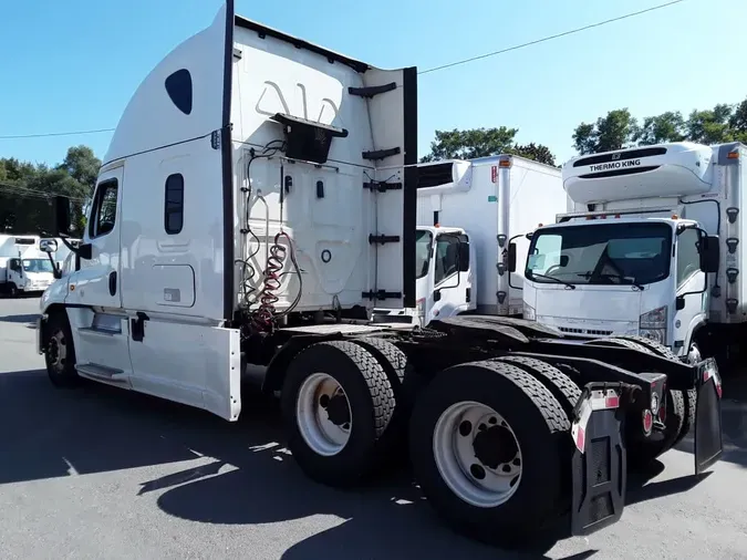 2020 FREIGHTLINER/MERCEDES CASCADIA 125