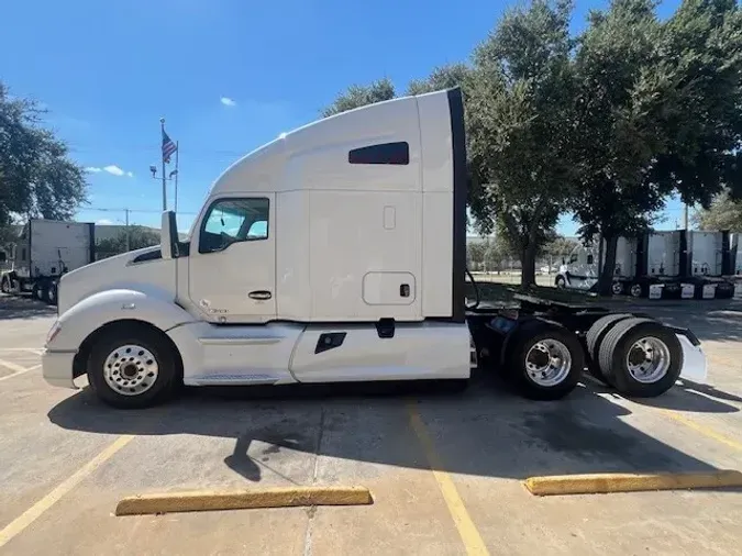 2021 Kenworth T680