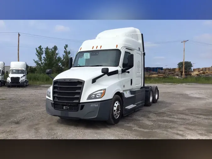 2021 Freightliner Cascadia 126