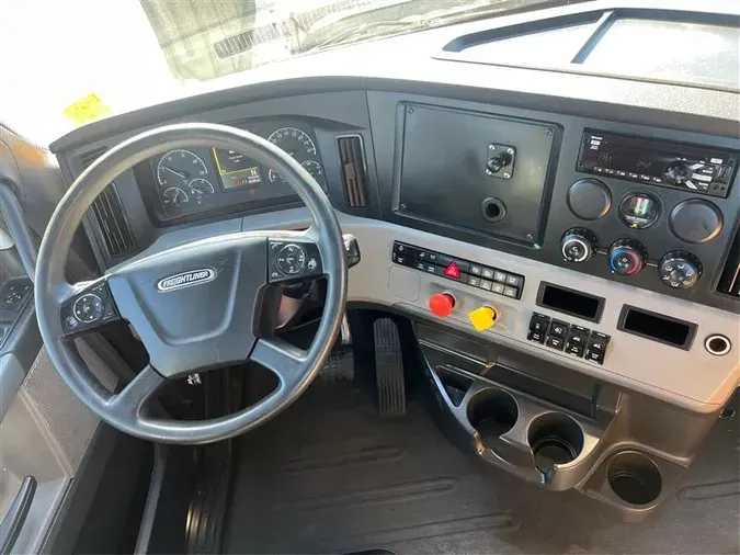 2020 FREIGHTLINER CA126