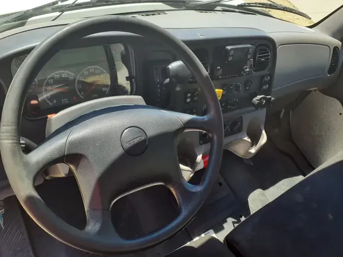 2019 FREIGHTLINER/MERCEDES M2 106