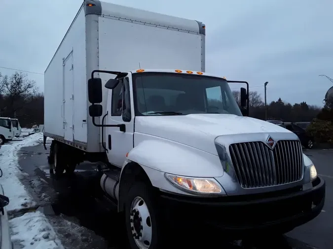 2019 NAVISTAR INTERNATIONAL 4300