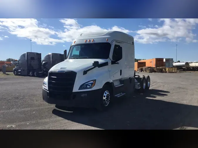 2021 Freightliner Cascadia 12625ef48a1506a409927ba20e400ba77e0