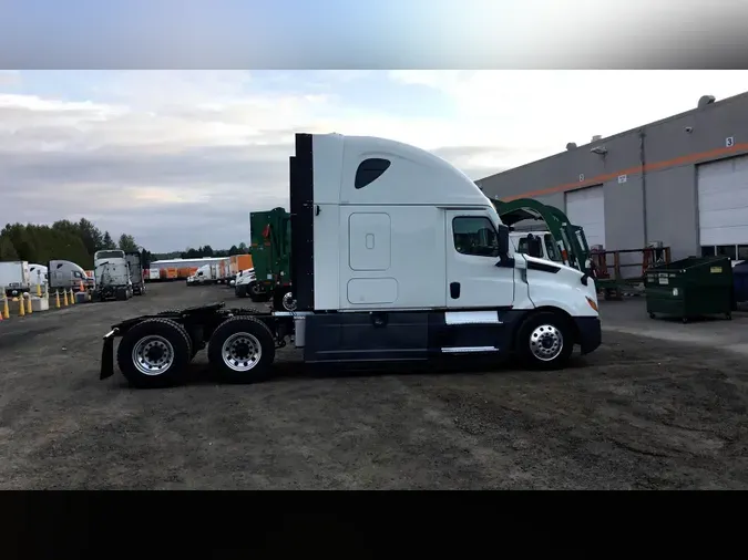 2021 Freightliner Cascadia