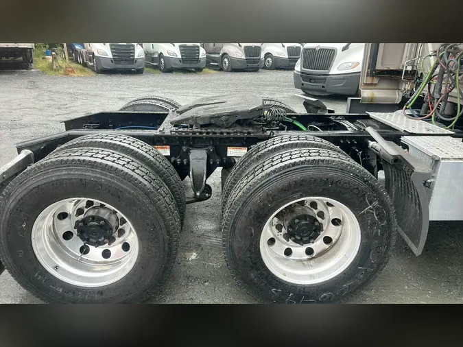 2023 Freightliner Cascadia 126