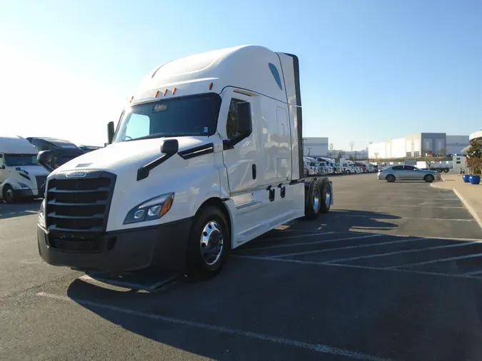 2024 FREIGHTLINER CASCADIA 126