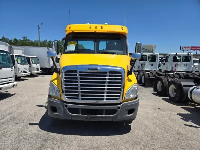 2019 FREIGHTLINER/MERCEDES CASCADIA 113