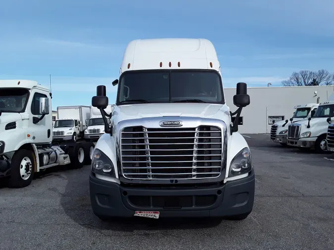 2020 FREIGHTLINER/MERCEDES CASCADIA 125