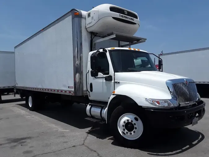 2020 NAVISTAR INTERNATIONAL MV607 (4X2)