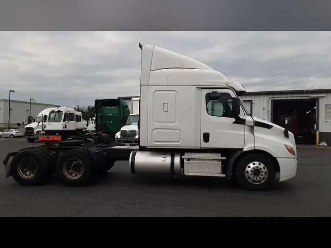 2020 Freightliner Cascadia 1262607df7b2c67079b37038c00a9e6848d