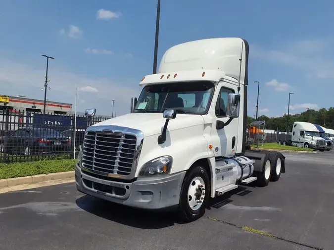 2019 FREIGHTLINER/MERCEDES CASCADIA 125
