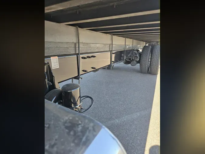 2020 Peterbilt 337