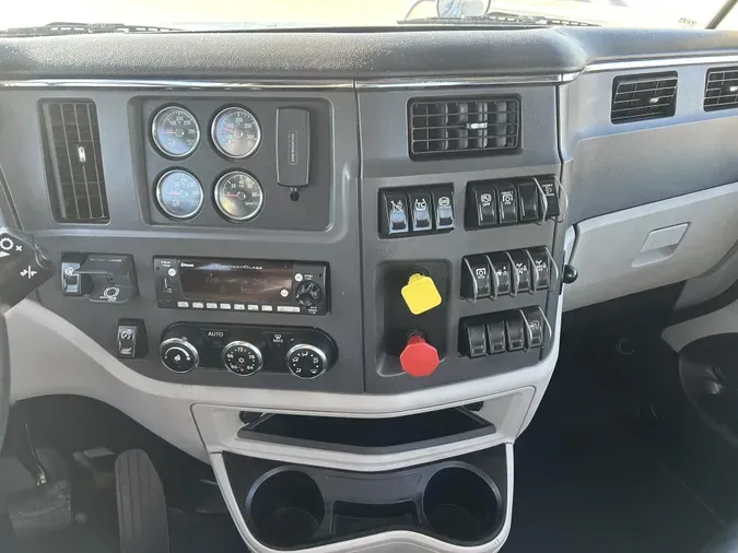 2022 Peterbilt 567
