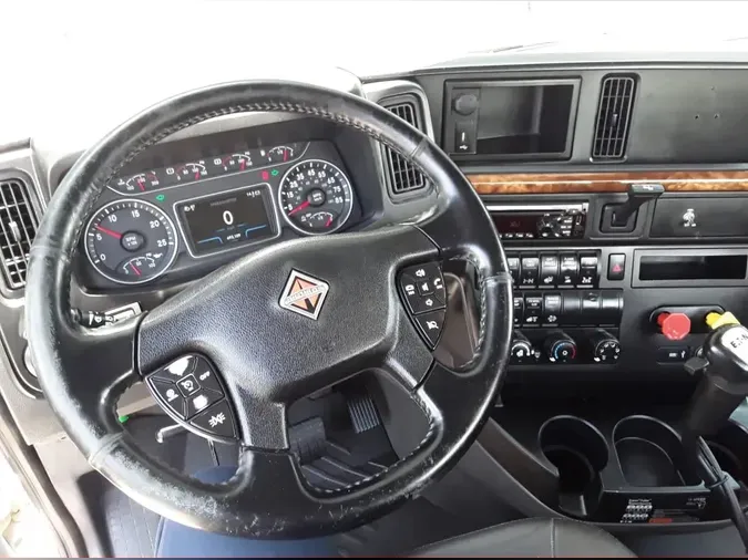 2020 NAVISTAR INTERNATIONAL LT625 DAYCAB T/A