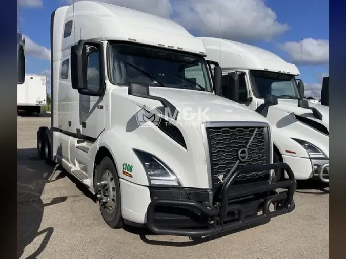 2023 VOLVO VNL64T760