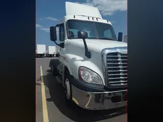 2018 FREIGHTLINER/MERCEDES CASCADIA 125