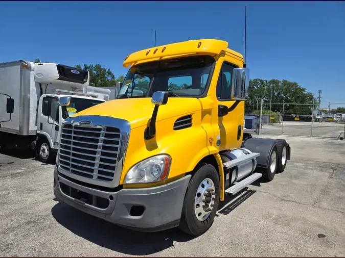2019 FREIGHTLINER/MERCEDES CASCADIA 113261f1a22891ed1fc373a4826e8cf3880