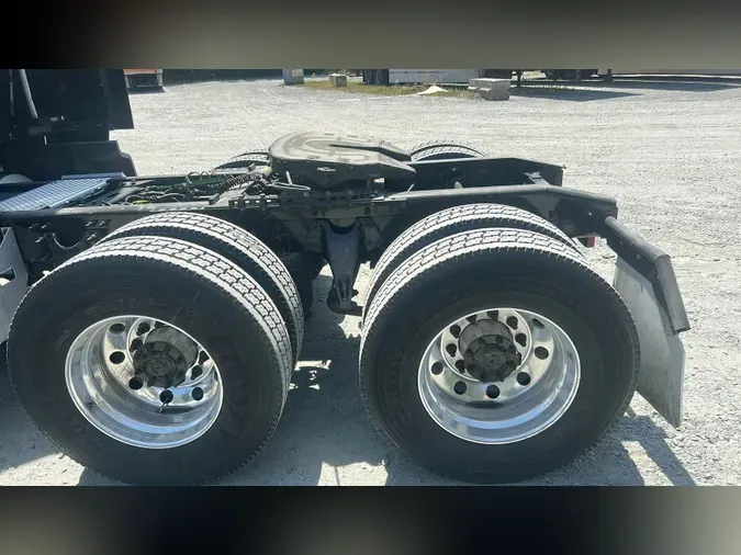 2022 International LT625