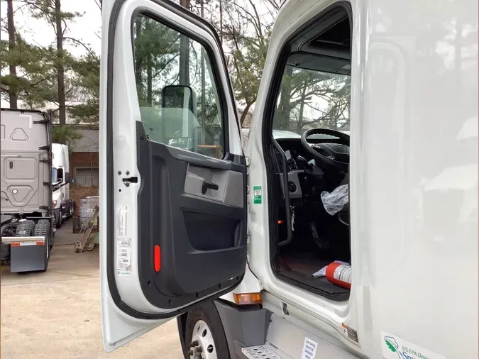 2021 Freightliner Cascadia