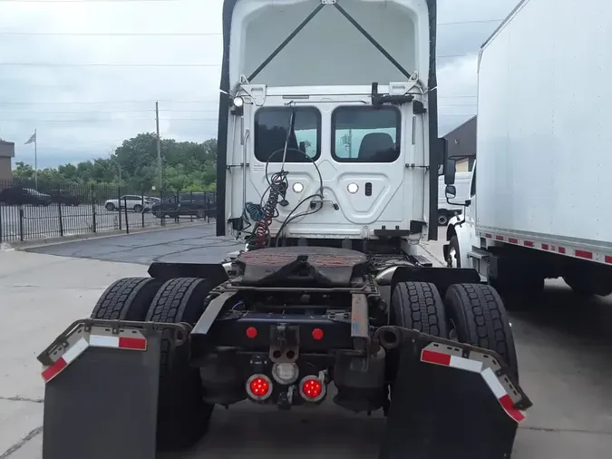 2018 FREIGHTLINER CASCADIA 113