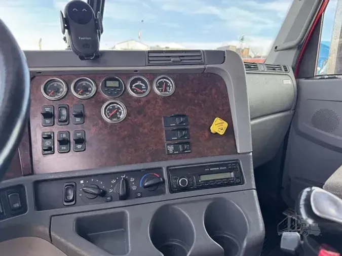 2016 FREIGHTLINER COLUMBIA 120