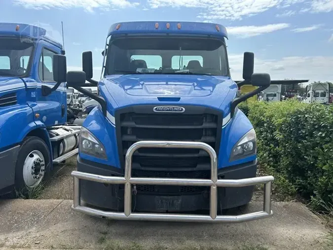 2020 FREIGHTLINER CASCADIA 116