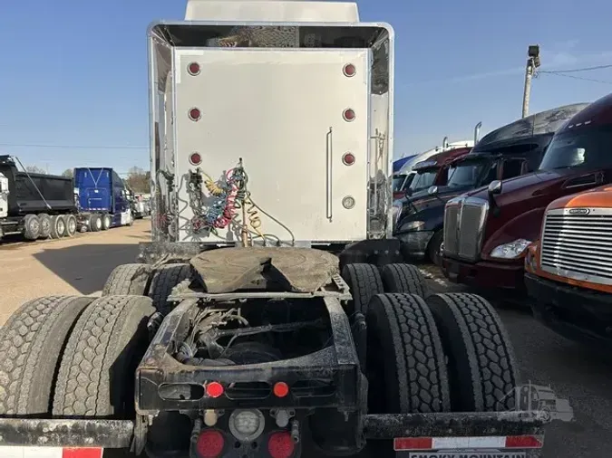 2019 FREIGHTLINER CASCADIA 126262b1d90ac620f548243ba253584087a