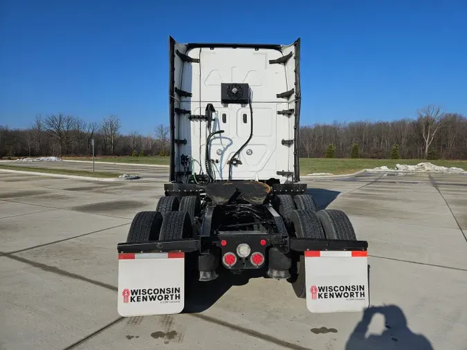 2022 Freightliner Cascadia