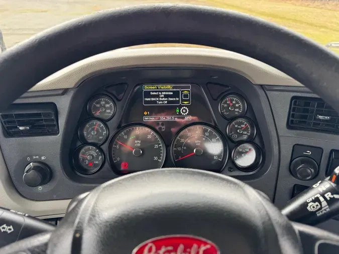 2021 Peterbilt 579262cefb1aa653f76ec97671d06c35345