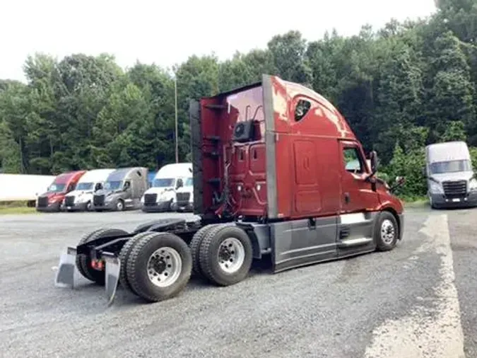 2023 Freightliner Cascadia