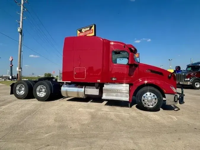 2022 Peterbilt 579