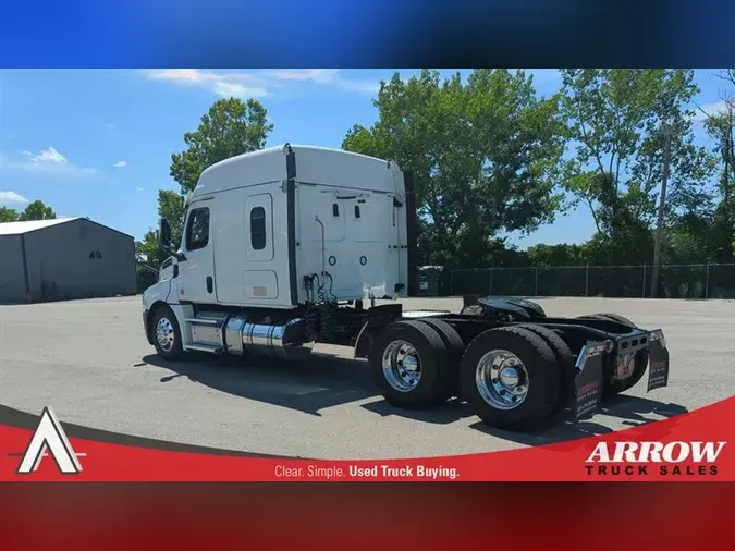 2019 FREIGHTLINER CA126