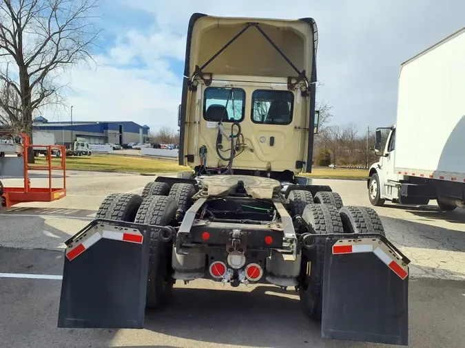 2019 FREIGHTLINER/MERCEDES CASCADIA 125
