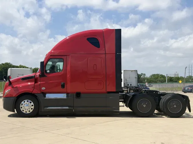 2023 Freightliner Cascadia2639493383d19e0c43246bea92fb43a6