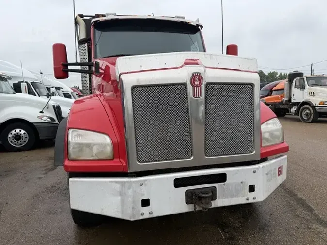 2017 KENWORTH T880