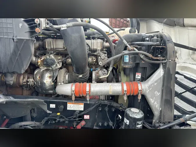 2023 Freightliner Cascadia 126