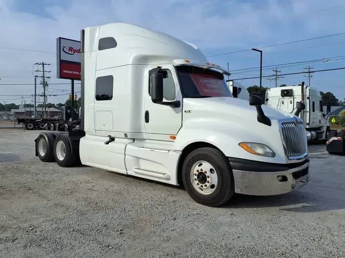 2019 NAVISTAR INTERNATIONAL LT625 SLPR CAB
