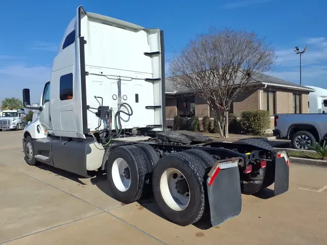 2020 NAVISTAR INTERNATIONAL LT625 SLPR CAB