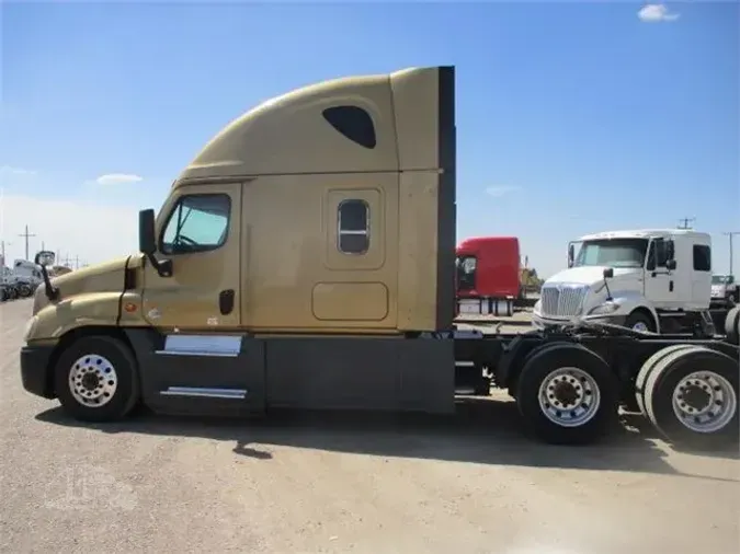 2016 FREIGHTLINER CASCADIA 125