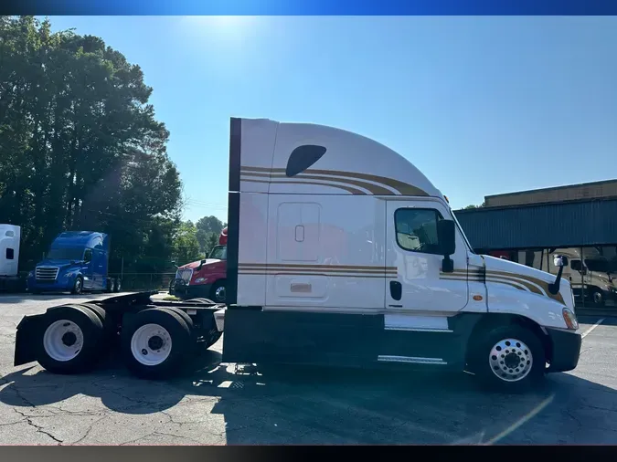 2019 FREIGHTLINER CASCADIA