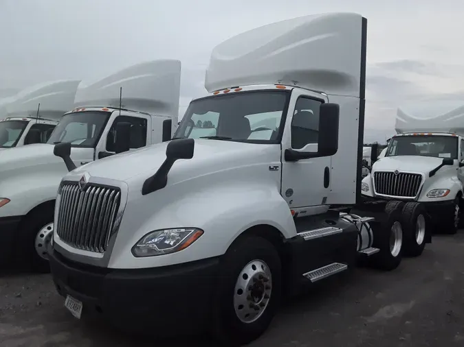 2020 NAVISTAR INTERNATIONAL LT625 DAYCAB T/A