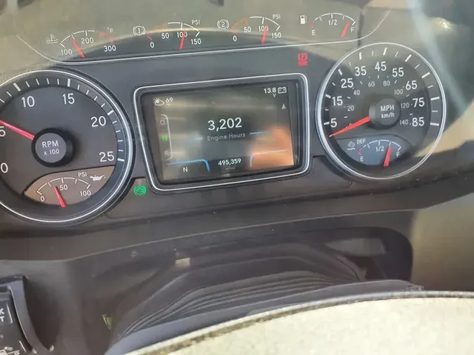 2019 NAVISTAR INTERNATIONAL LT625 DAYCAB T/A