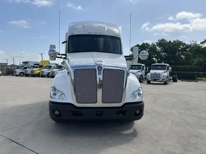 2021 Kenworth T680