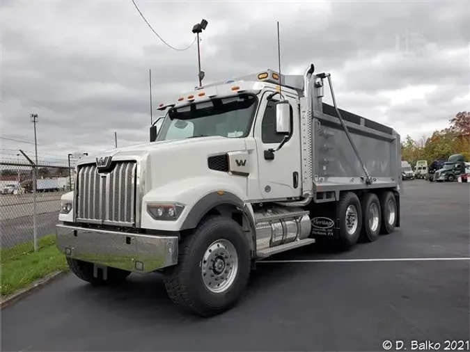 2025 WESTERN STAR 49X26471757f6d795b70e14c64461c81a33